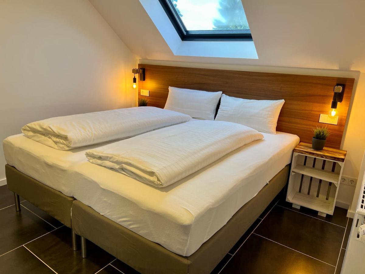 Junipro Apartments & Rooms Bosen-Eckelhausen Eksteriør billede